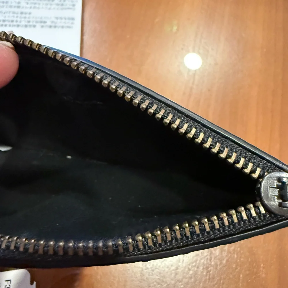 Coach Signature Black Card Holder - Picture 4 of 4